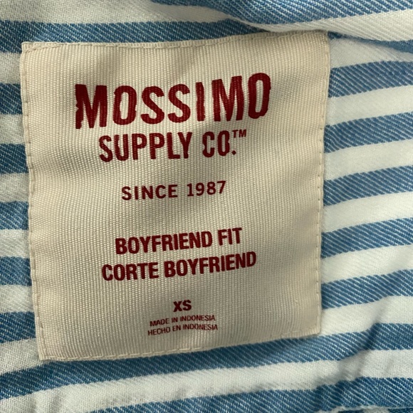 Target button up - Picture 4 of 4